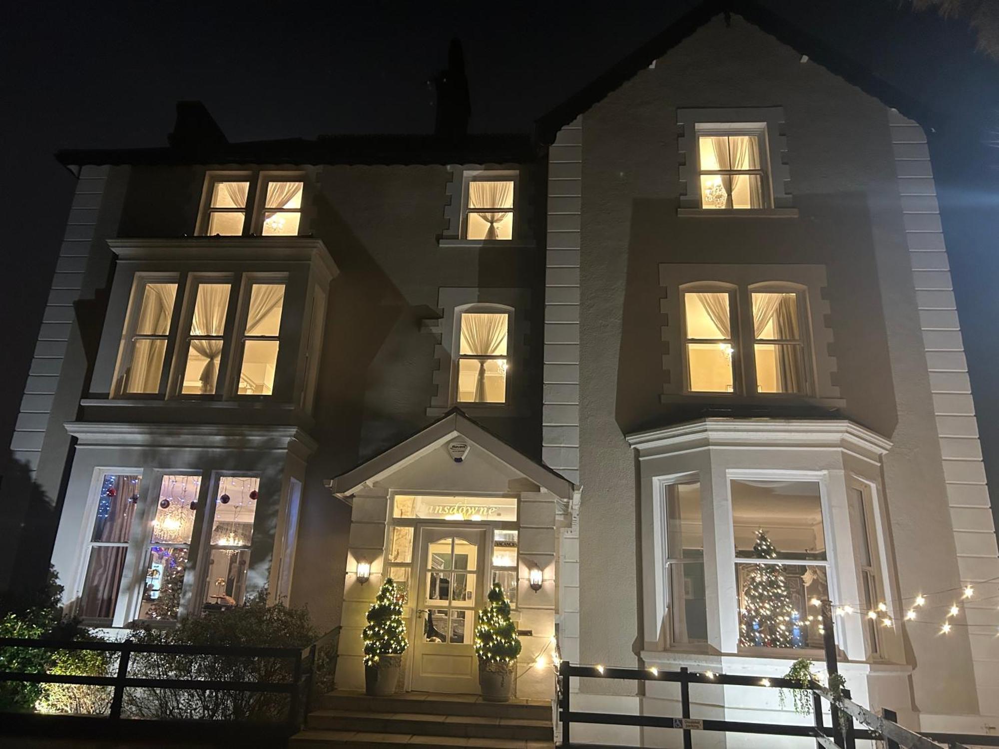 Lansdowne House With Private Car Park Hotel Llandudno Ngoại thất bức ảnh